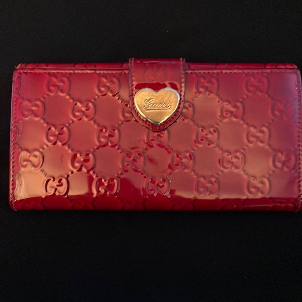 Gucci guccissima leather wallet